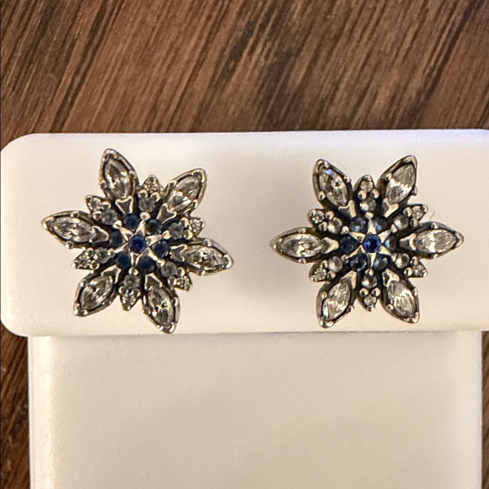 Pandora Style Snowflake CZ Stud Earrings | Silver Tone | Pre-Owned - Picture 4 of 4